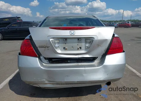 2006 Honda Accord 2.4 Lx from USA, damaged, VIN 1HGCM56446A043012